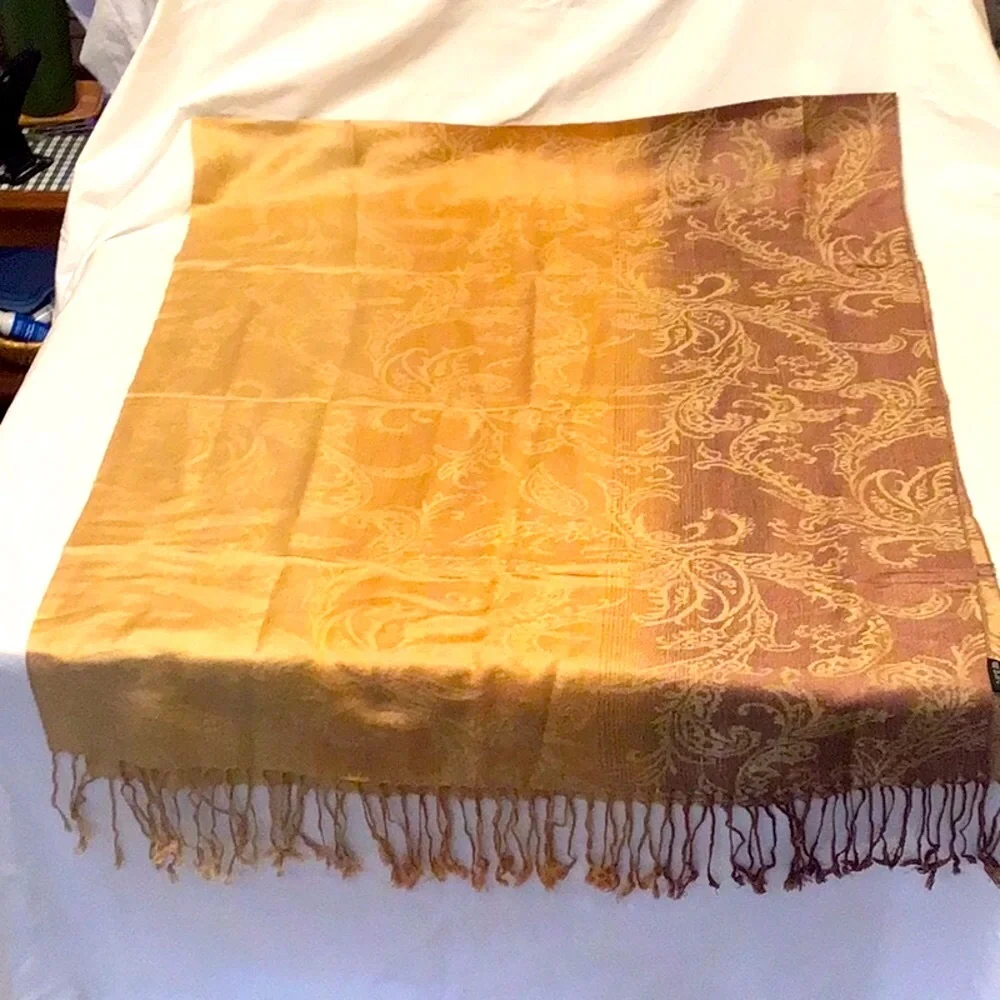 Luxurious silk feel